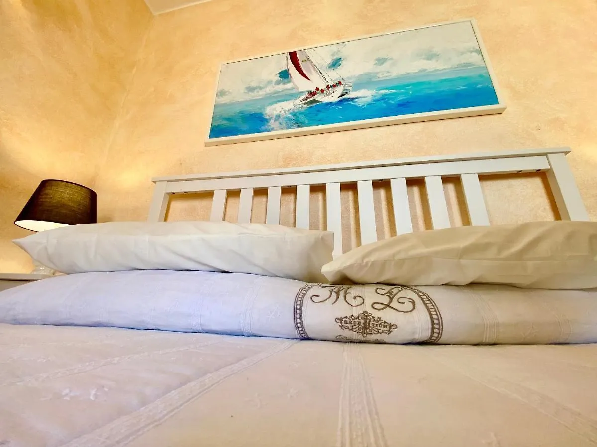 Caterina'S Charme Apartment تاورمينا